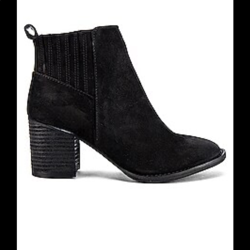 🌧⛱Blondo waterproof black suede booties